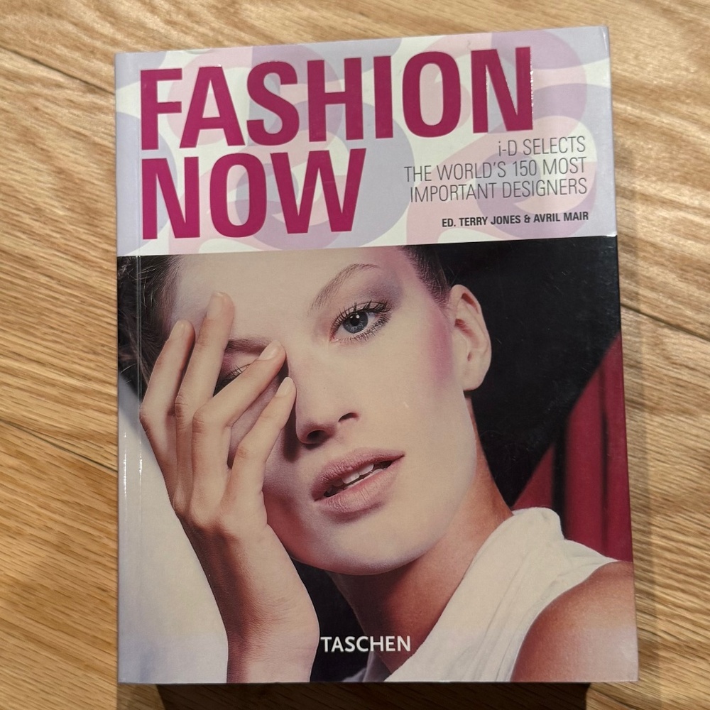 Fashion Now: i-D Selects 150 Most Important Designers | TASCHEN | 576 Pages